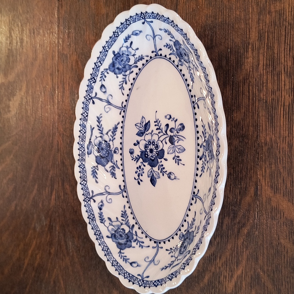 Johnson Bros Ironstone 4 Piece Set - Picture 9 of 16